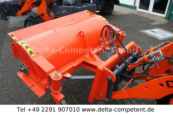 Delta-Competent Delta Pro 4x4 Radlader Kehrbesen Kehrmaschine