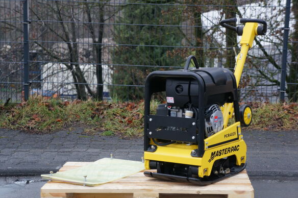 MASTERPAC Masterpac Rüttelplatte PCR4025A mit HATZ Diesel reversierbar
