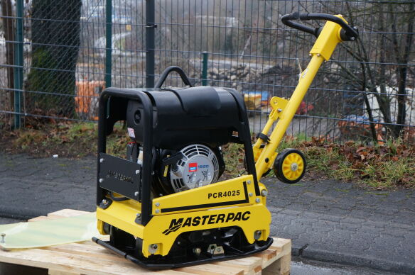 MASTERPAC Masterpac Rüttelplatte PCR4025A mit HATZ Diesel reversierbar