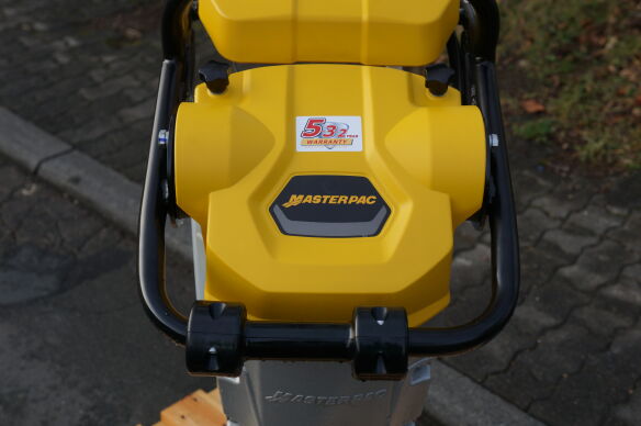 MASTERPAC Masterpac Vibrationsstampfer PMR70HN mit Honda GXR120 Benzin